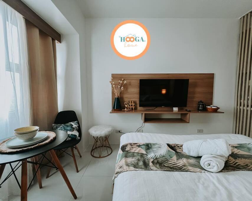 44m Hooga Horizon 101 Uptown Area Near Fuente Apartment *